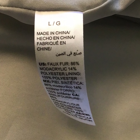 Luxurious soft fluffy fur vest - Picture 6 of 7